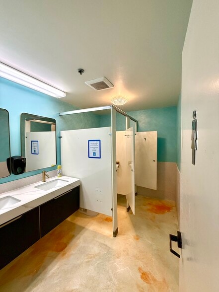 More Photos Of 2929 Washington Blvd, Marina del Rey Loft Creative Space For Lease