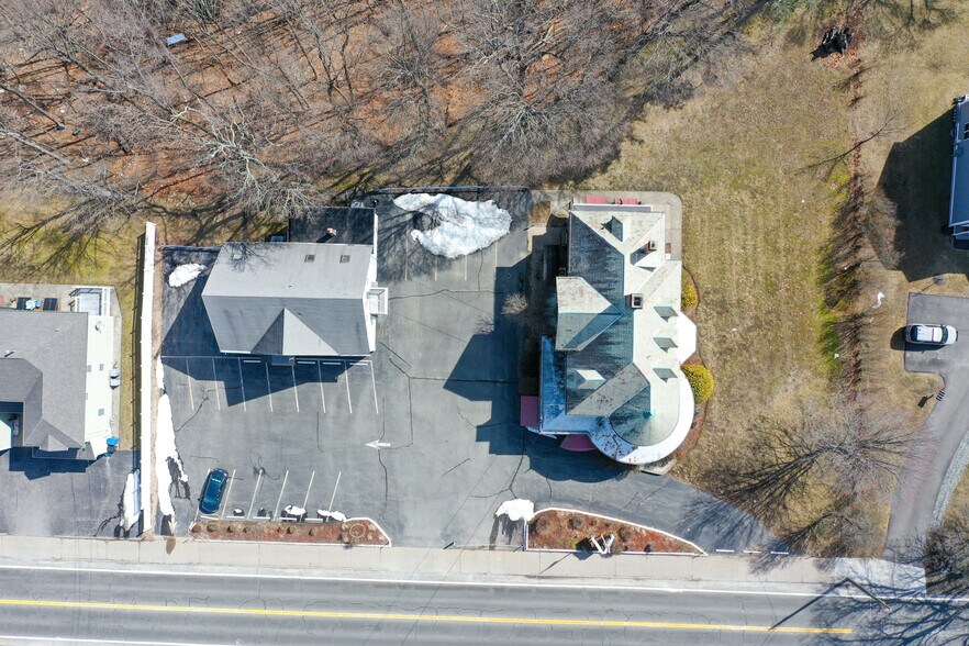 More Photos Of 1501 Lonsdale Ave, Lincoln General Retail For Sale