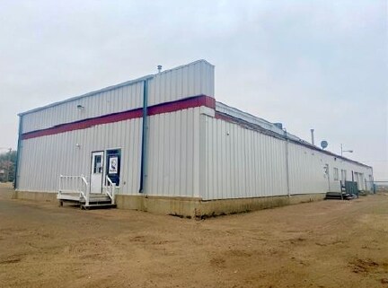 Primary Photo Of 4720 50 St, Lloydminster Distribution For Lease
