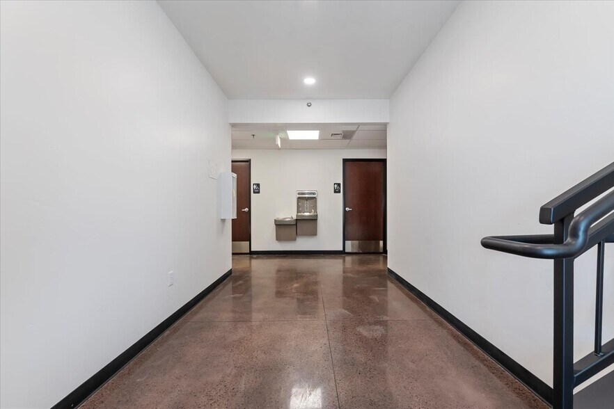 More Photos Of 2945 Badger Dr, Nampa Flex For Lease