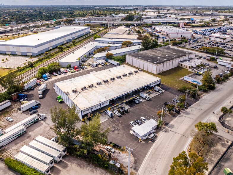 More Photos Of 500 NE 185th St, Miami Refrigeration Cold Storage For Lease