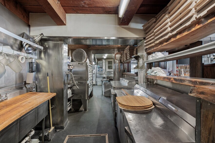 More Photos Of 5351 Main St, Waitsfield Restaurant For Sale