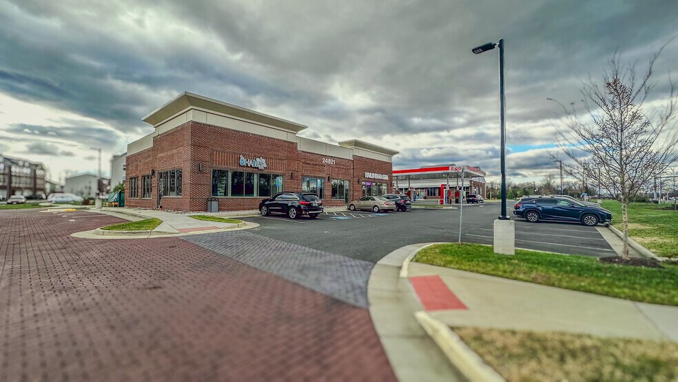 More Photos Of 24821 Community Corner Plz, Aldie Freestanding For Lease