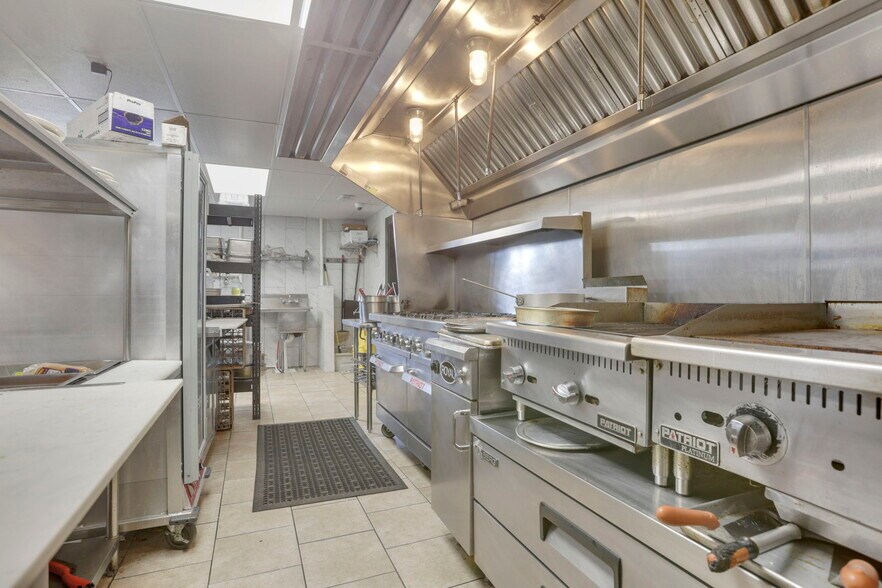 More Photos Of 609 Mill St, New Lexington Restaurant For Sale