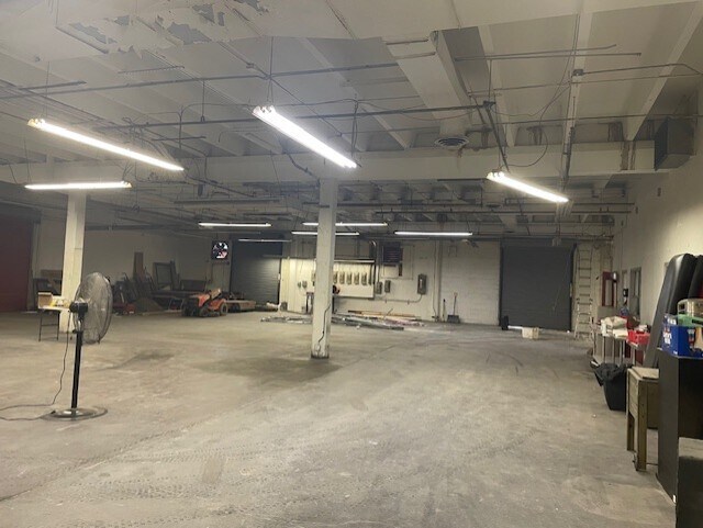 More Photos Of 4723-4725 Jefferson Davis Hwy, Richmond Warehouse For Sale