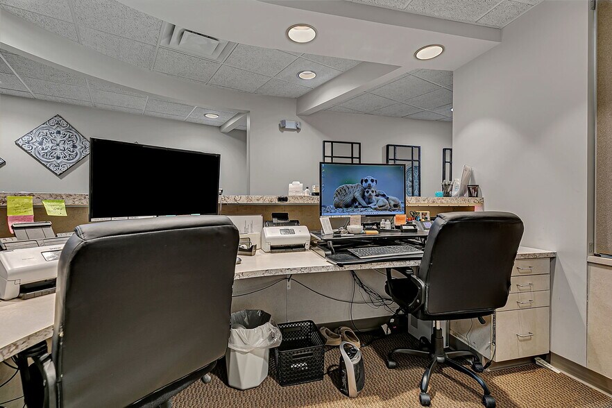 More Photos Of 1511 Northway Dr, Saint Cloud Medical For Sale