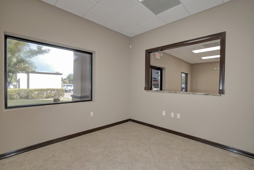 More Photos Of 3118-3122 Center Pointe Dr, Edinburg Medical For Lease