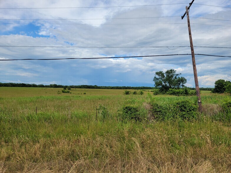 More Photos Of 110 Private Road 7316, Clarksville Land For Sale