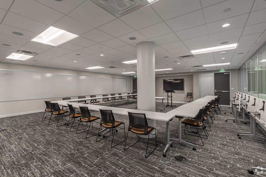 More Photos Of 5340 Legacy Dr, Plano Unknown For Lease