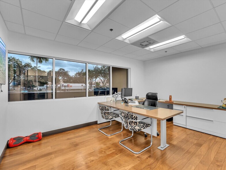 More Photos Of 10855 NW 27th St, Doral Warehouse For Lease