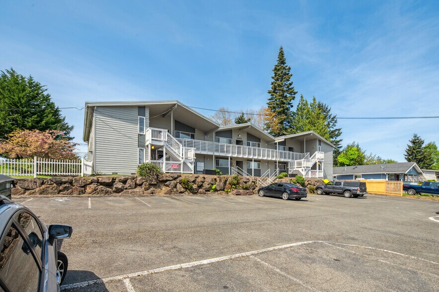 More Photos Of 15455 10th Ave SW, Burien Apartments For Sale