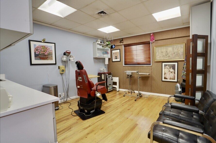 More Photos Of 1590 Anderson, Fort Lee Apartments For Sale