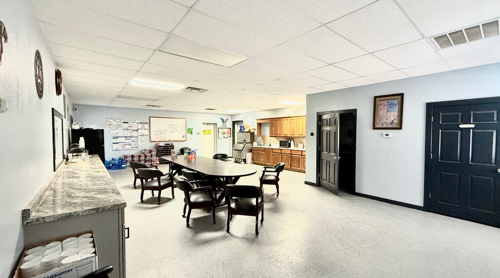 More Photos Of 14625 N Hollyhock Ave, Gardendale Warehouse For Sale
