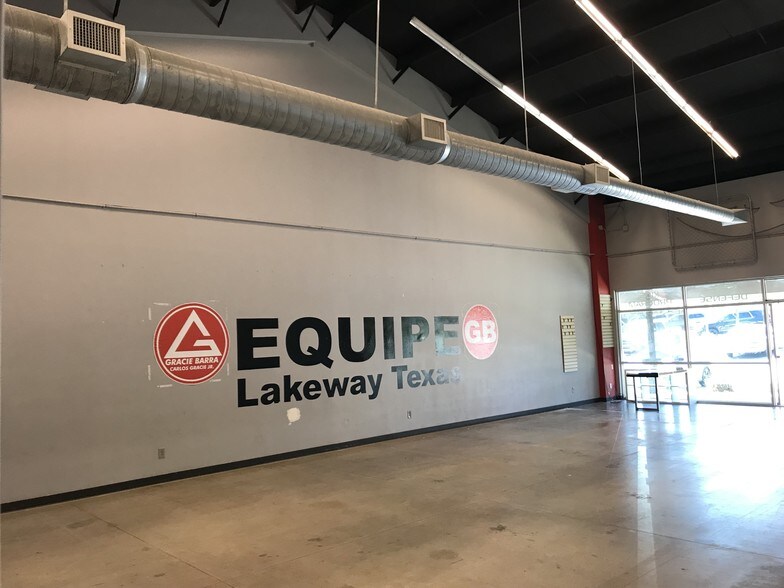 More Photos Of 1603 Ranch Road 620 N, Lakeway Office For Lease