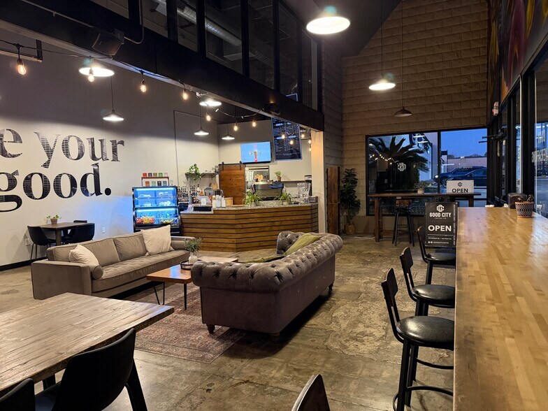 More Photos Of 295 Sawdust Rd, The Woodlands Department Store For Sale