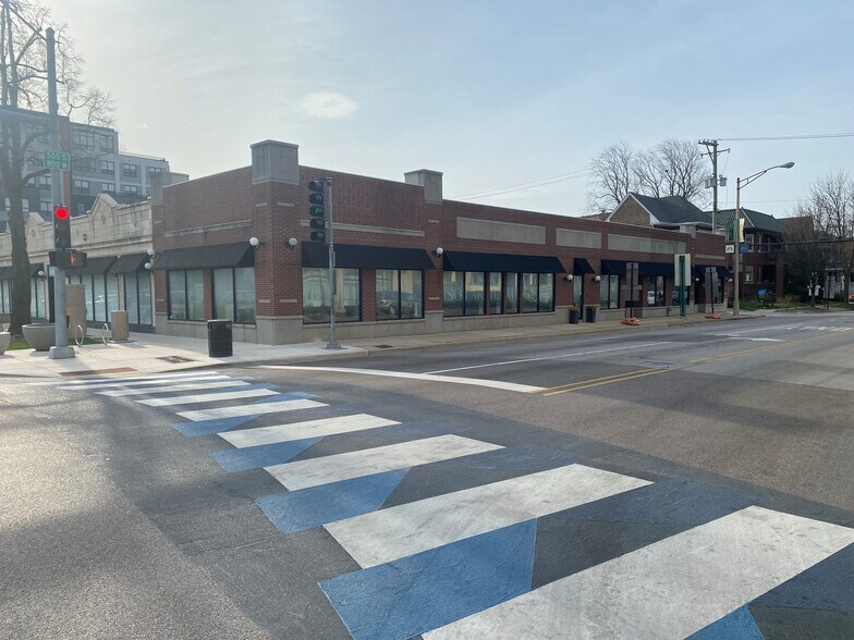 More Photos Of 741 Madison St, Oak Park General Retail For Sale