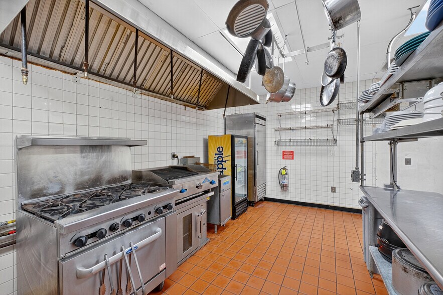 More Photos Of 1220 Oregon Rd, Cortlandt Manor Unknown For Lease