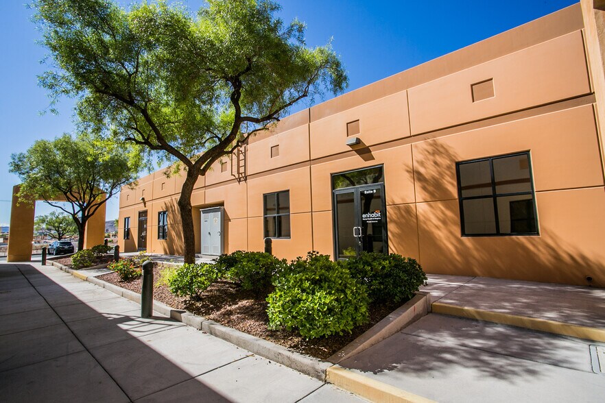 More Photos Of 6080 S Fort Apache Rd, Las Vegas Medical For Lease