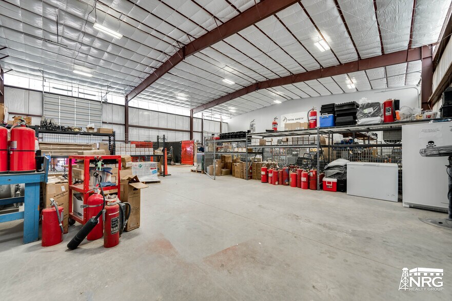 More Photos Of 10001 Lindberg Dr, Midland Warehouse For Lease