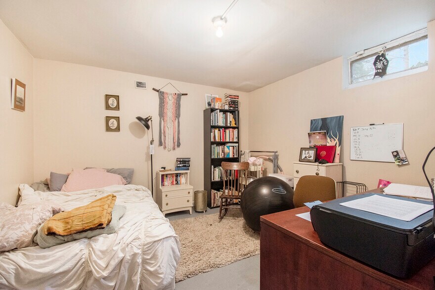 More Photos Of 121 N 35th Ave, Omaha Multifamily For Sale