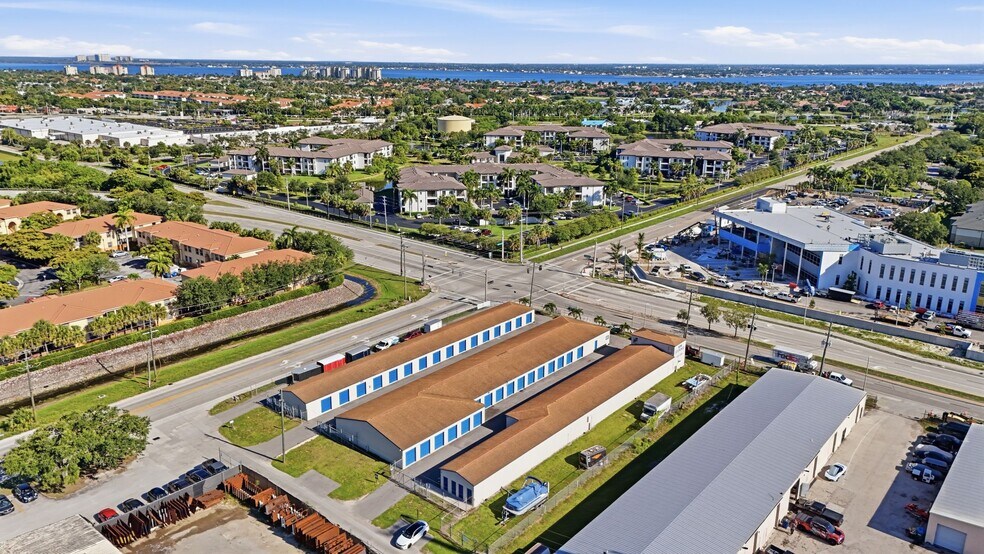 Primary Photo Of 15415 Pine Ridge Rd, Fort Myers Self Storage For Sale