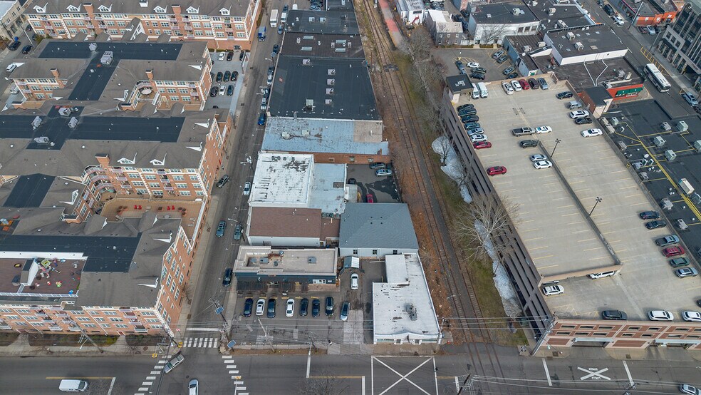 More Photos Of 1 W Englewood Ave, Englewood Freestanding For Lease