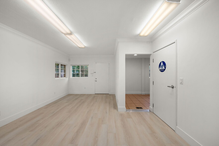 More Photos Of 607 N Anaheim Blvd, Anaheim Office For Sale