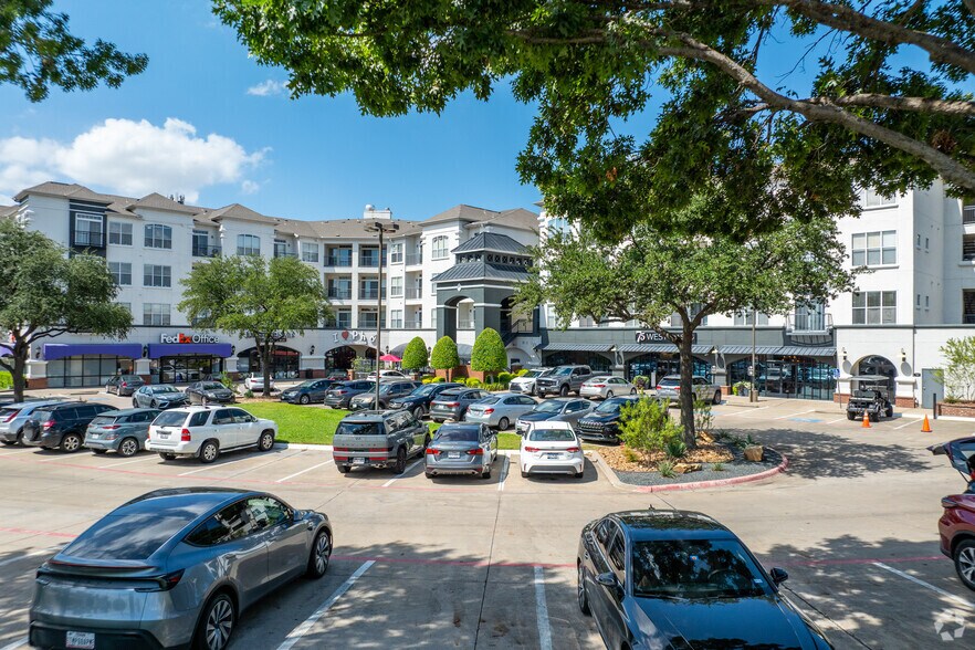 More Photos Of 7927 Forest Ln, Dallas Apartments For Lease