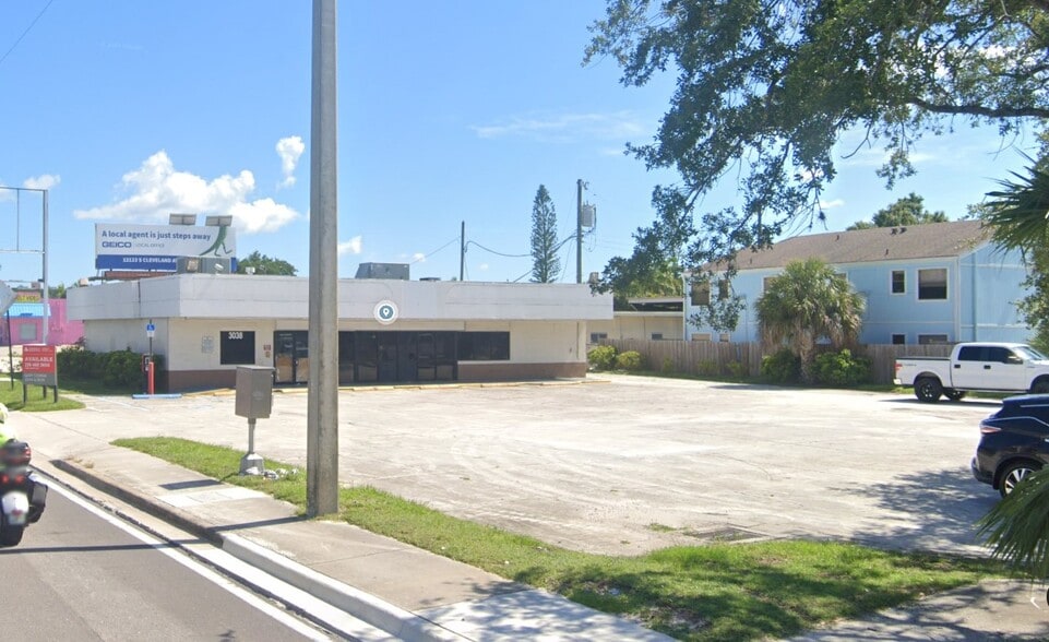 More Photos Of 3038/3052 Cleveland Ave, Fort Myers Storefront Retail Office For Sale