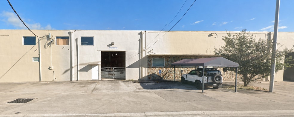 Primary Photo Of 455 W 26th St, Hialeah Office For Lease