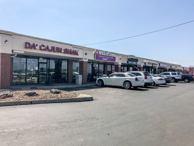 More Photos Of 6249 E 21st St, Wichita Storefront For Lease