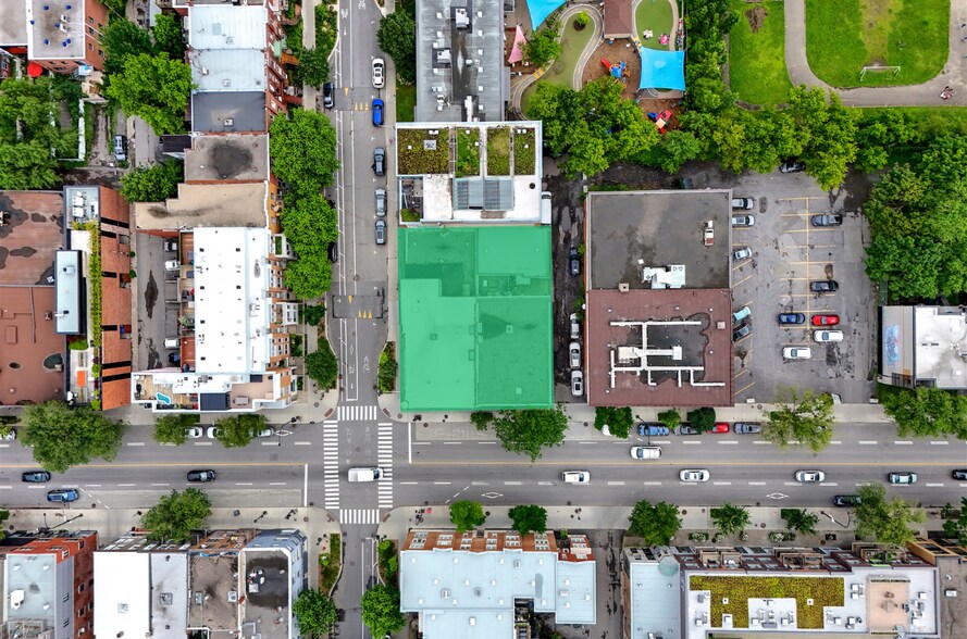 More Photos Of 4349 Av Papineau, Montréal Land For Sale