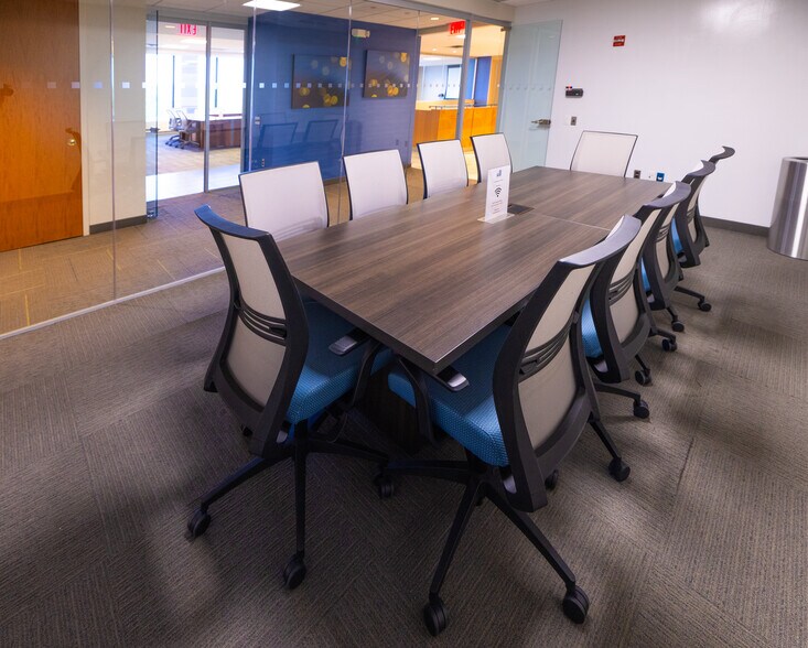 More Photos Of 1 Blue Hill Plz, Pearl River Unknown For Lease