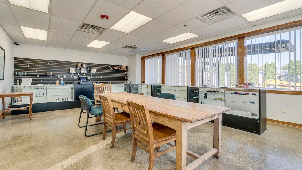 More Photos Of 101 N Washington St, Hanover Warehouse For Sale
