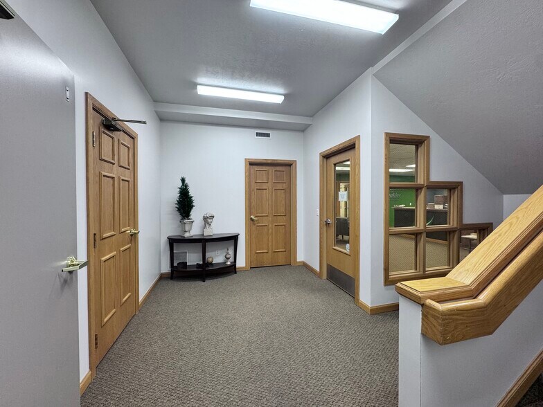 More Photos Of 2560 E 3300 S, Salt Lake City Office For Lease