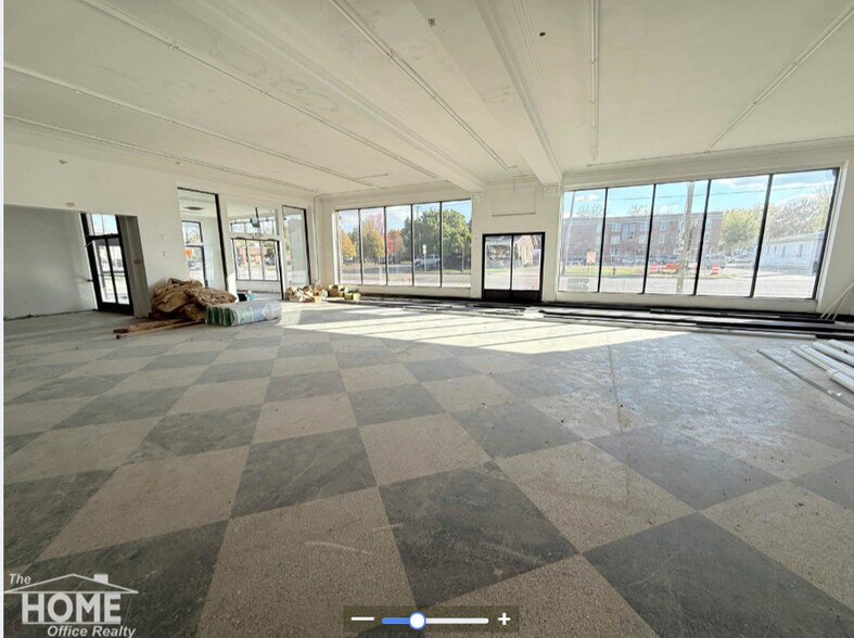 More Photos Of 344 W Main St, Owosso Storefront Retail Residential For Lease