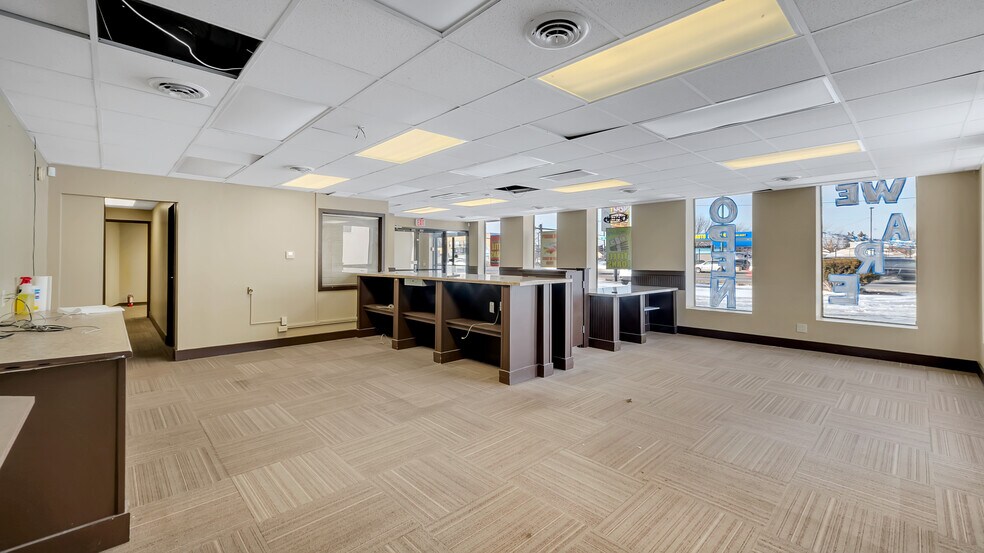 More Photos Of 3751 W 79th St, Chicago Freestanding For Lease