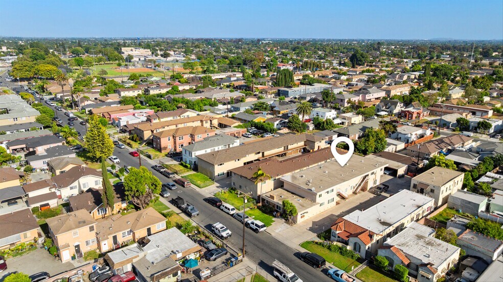 More Photos Of 3516 Beechwood Ave, Lynwood Multifamily For Sale