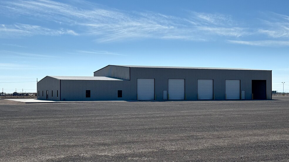 Primary Photo Of 169 FM 869 Rd, Pecos Warehouse For Lease