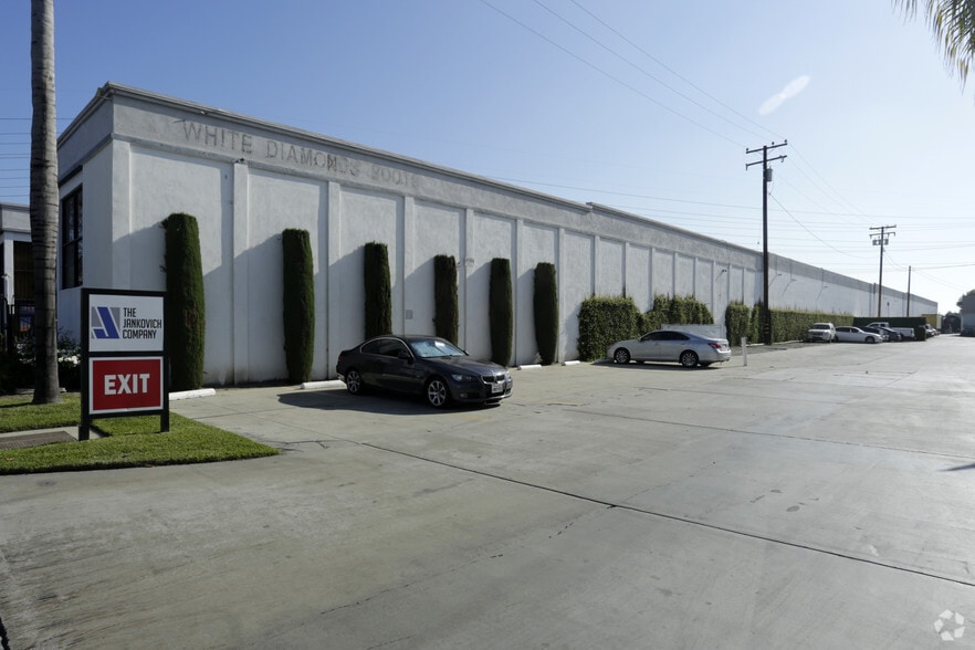 More Photos Of 14044 Garfield Ave, Paramount Manufacturing For Lease