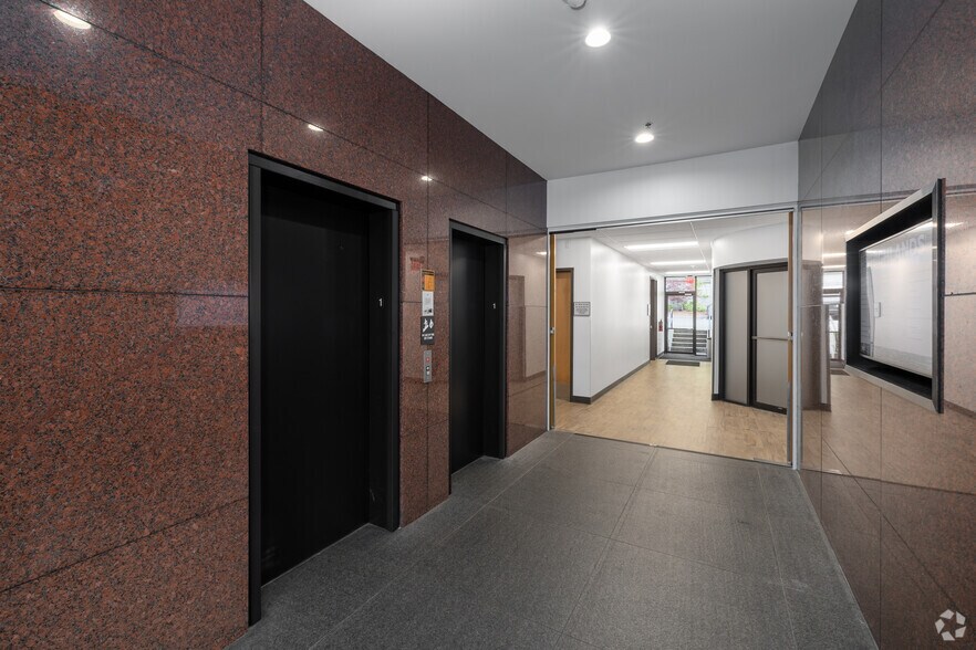 More Photos Of 5440 SW Westgate Dr, Portland Medical For Lease