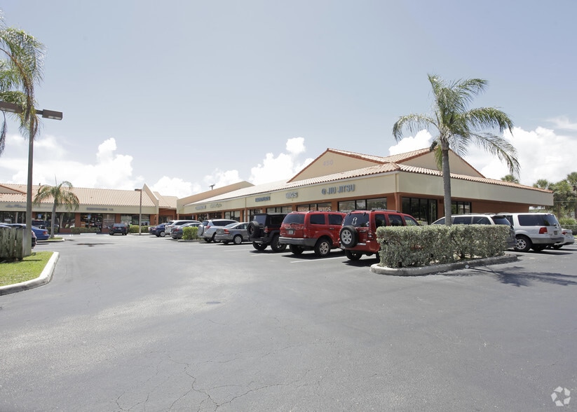 More Photos Of 450 NE 20th St, Boca Raton General Retail For Lease