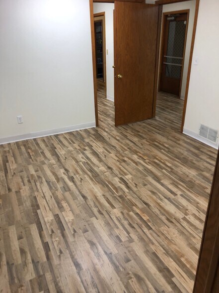 More Photos Of 6368 Elm St, North Branch Office For Sale