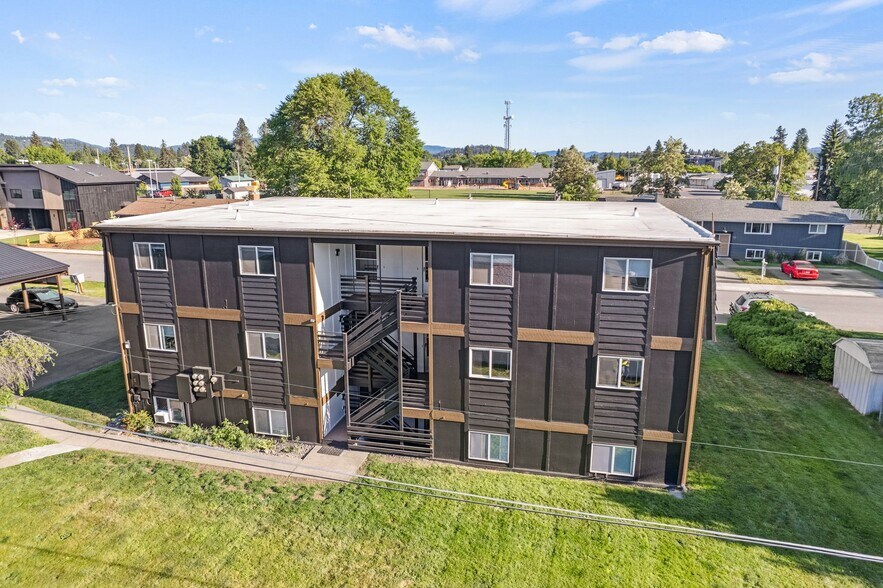 More Photos Of 107 E Hattie Ave, Coeur d'Alene Multifamily For Sale