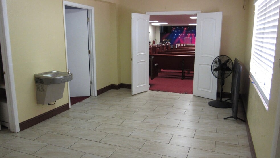 More Photos Of 0 Melton Ave, Auburndale Religious Facility For Sale