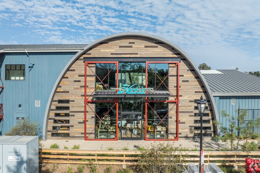 More Photos Of 31896 Paseo Adelanto, San Juan Capistrano Storefront For Lease