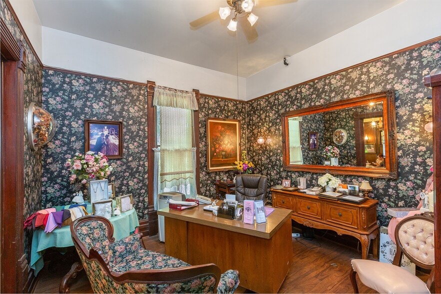 More Photos Of 2064 Orange Tree Ln, Redlands Lodge Meeting Hall For Sale