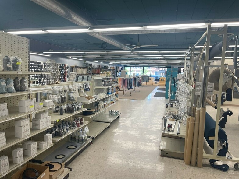 More Photos Of 222 E Sprague Ave, Spokane Freestanding For Lease