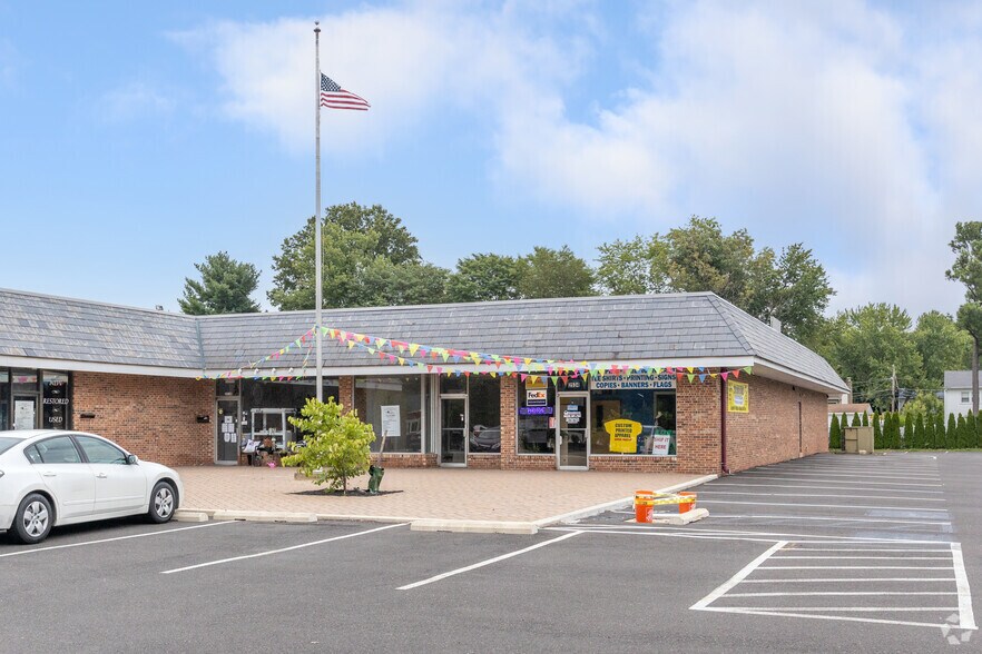 More Photos Of 2542 Brunswick Pike, Lawrenceville Freestanding For Lease