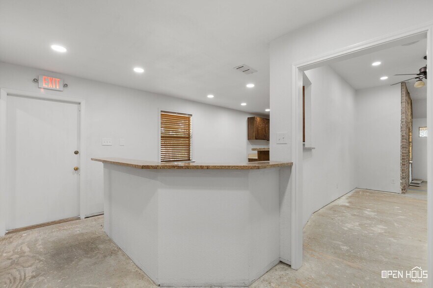 More Photos Of 1317 East St, Graham Medical For Sale